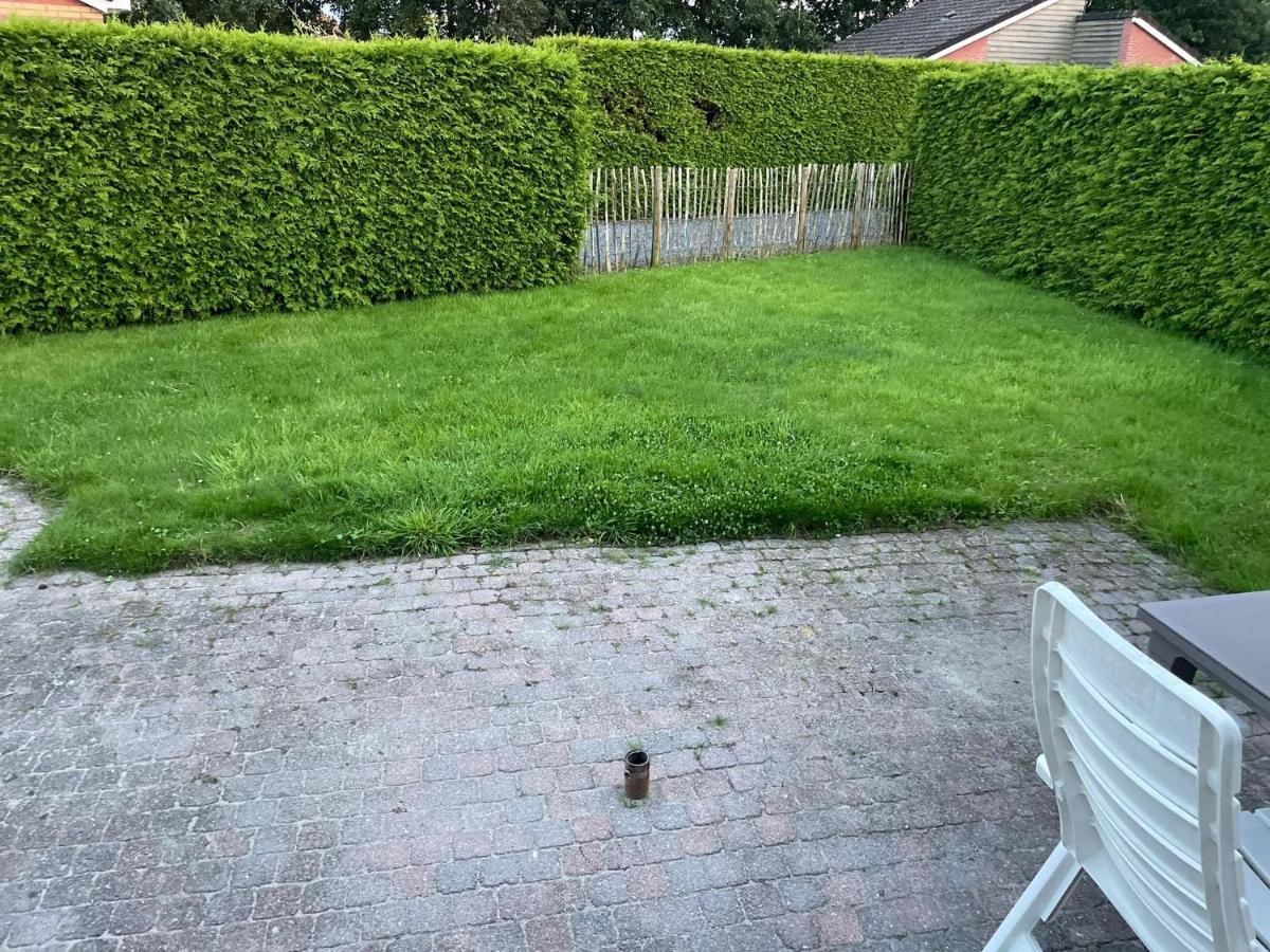 Huisje Earrebarre Tzummarum Eksteriør billede
