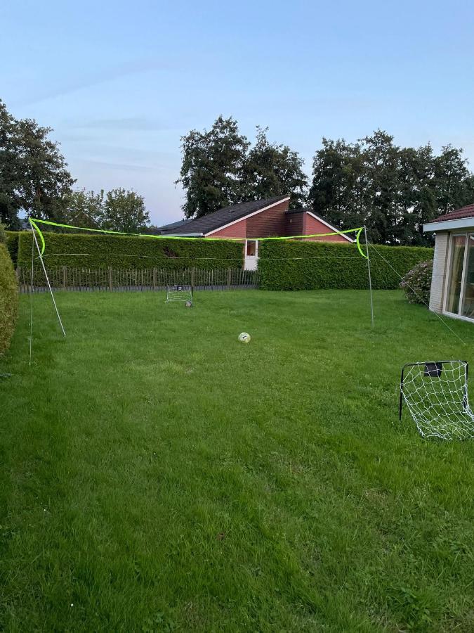 Huisje Earrebarre Tzummarum Eksteriør billede
