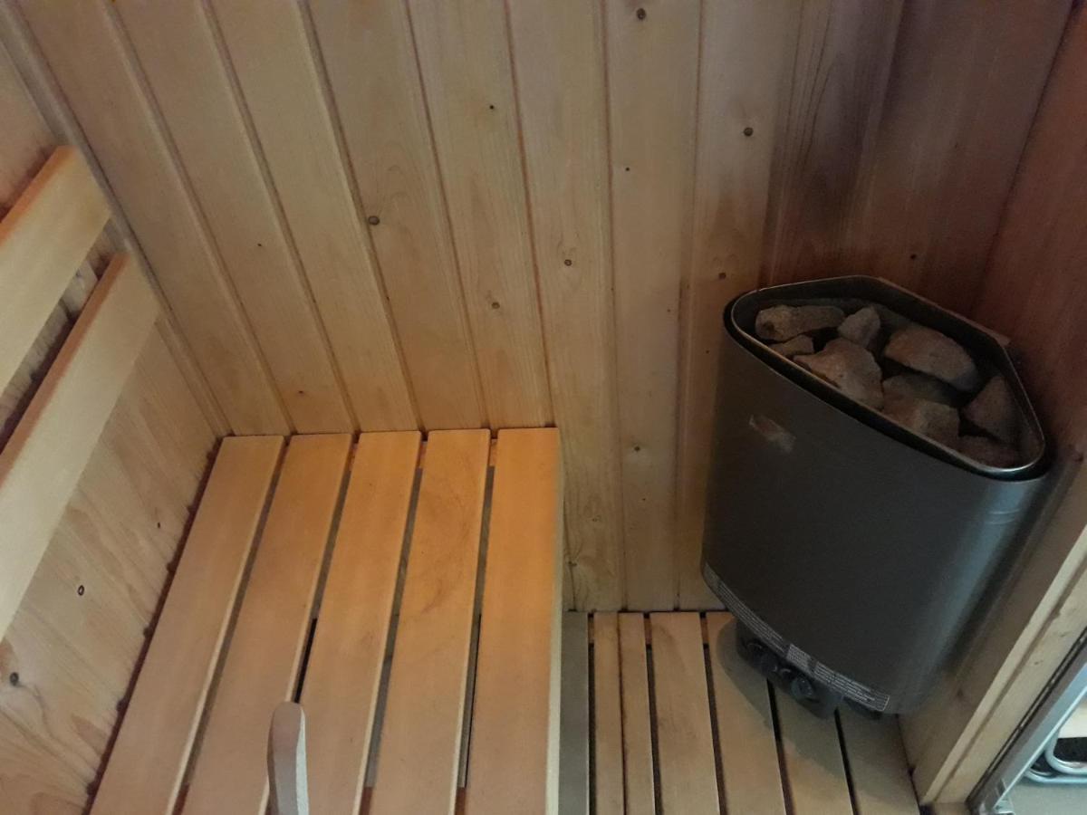 Huisje Earrebarre Tzummarum Eksteriør billede